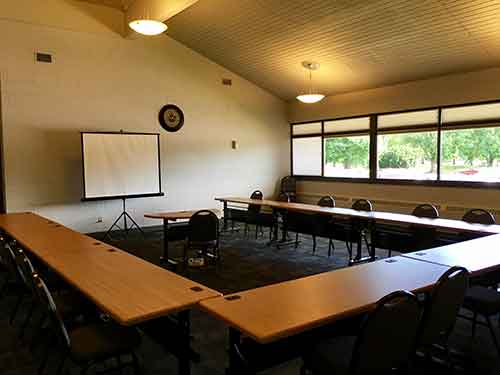 Mission room u-shap layout will comfortably seat 10-30 guests.